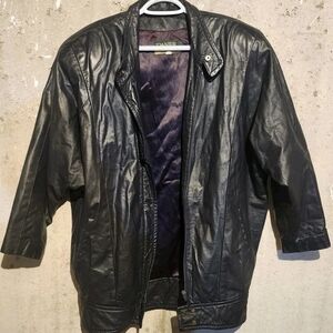 VINTAGE DANIER SPORT GENUINE LEATHER JACKET – MADE IN CANADA Early-mid 90's